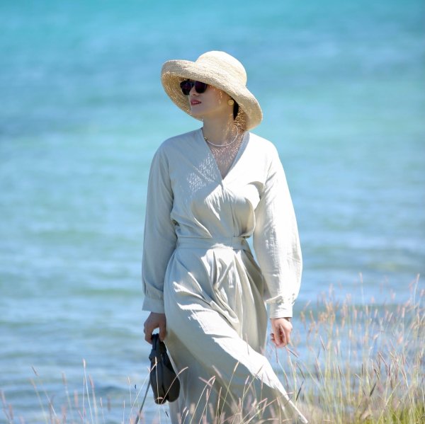 汇操盘 新一代住宅设计争议：“玻璃盒子”能否让人住得放心？